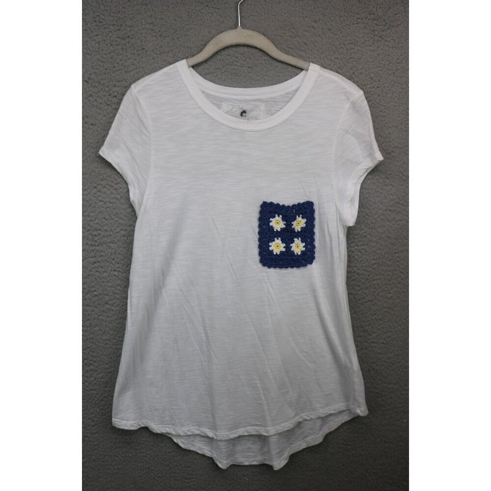 Cupio White Tee Shirt Tunic w/Crochet Pocket-Cottagecore-BOHO-Beachy